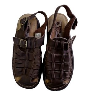 Vtg. Fisherman Women Sandals